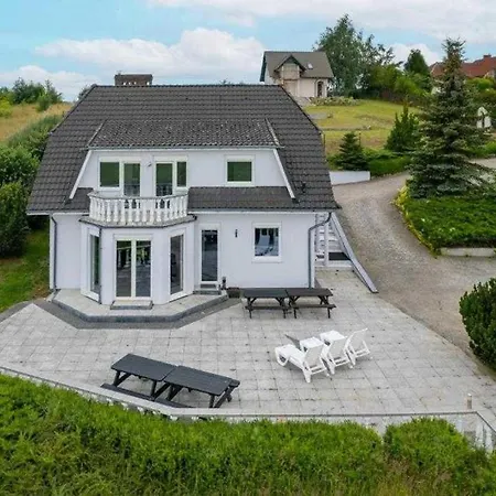 Victoria's Village Sauna & Jacuzzi Villa Kołczewo
