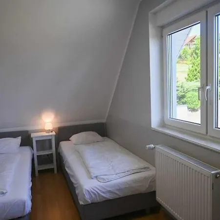 Victoria's Village Sauna & Jacuzzi Villa