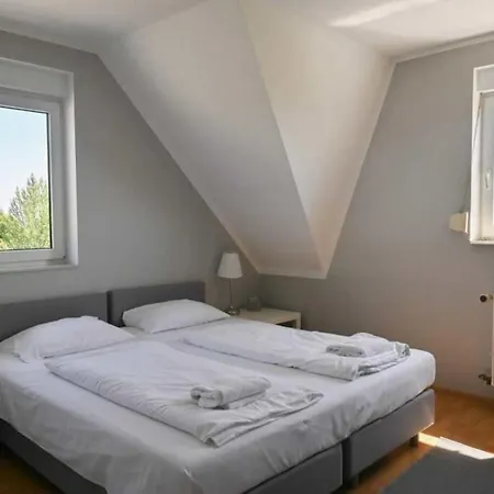 Villa Victoria's Village Sauna & Jacuzzi *