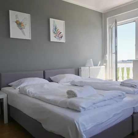 Victoria's Village Sauna & Jacuzzi Villa